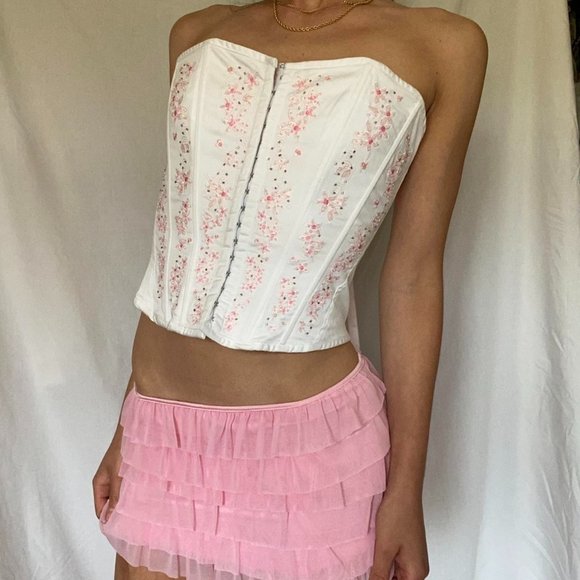 Vintage Embroidered Lace Up Corset - Picture 2 of 3